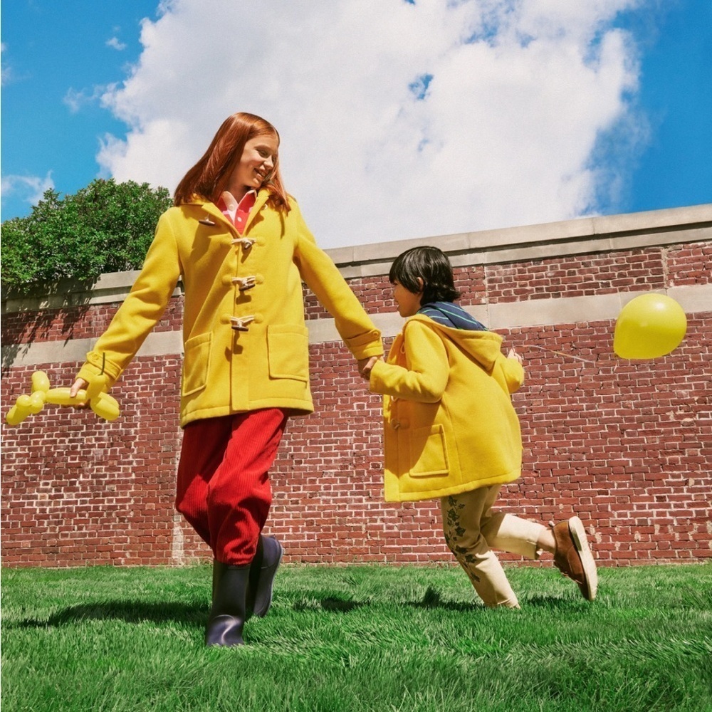 Target x Rowing Blazers collaboration butter yellow kids poncho size 4/5 NEW